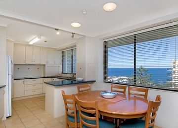 Kings Beach 2 Bedroom, Ocean Views Holiday Apartments