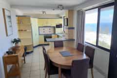 sunshine-coast-three-bedroom-ocean-view-apartment4