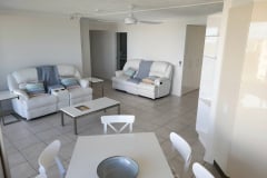 Living-room-and-dining-Unit-43