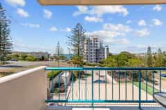 sunshine-coast-three-bedroom-garden-apartment7