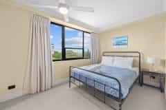 sunshine-coast-three-bedroom-garden-apartment9